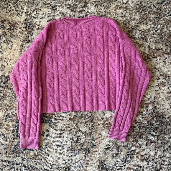 Madewell (Re)sourced Cashmere Cable-Knit Crop Sweater in Light Petunia - Picture 7 of 9